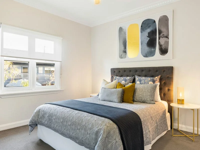 Gracemont: queen bedroom